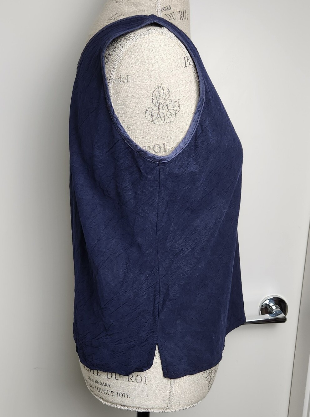 Sleeveless Navy Blue Blouse Top - Picture 3 of 11